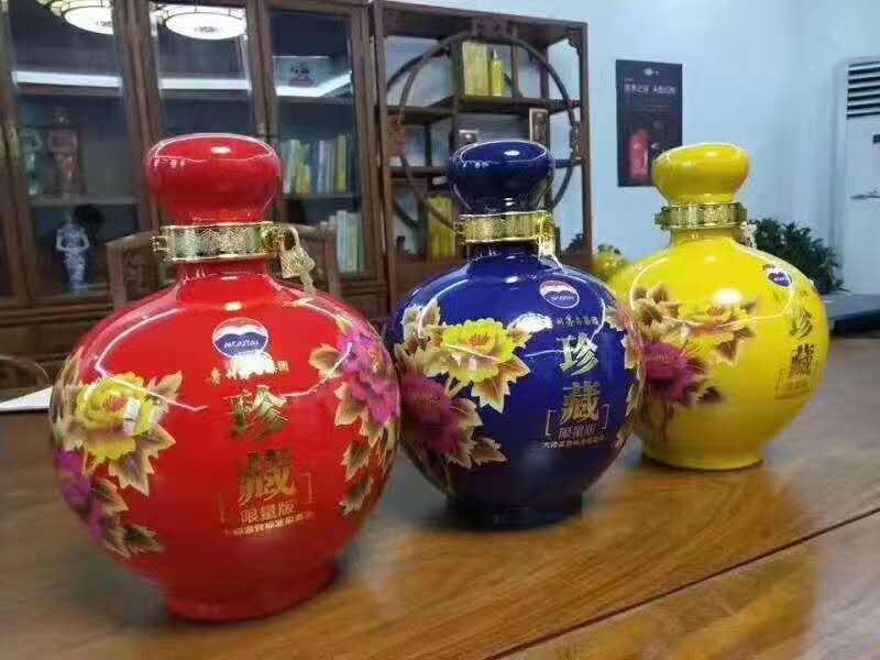 茅台珍藏坛,一坛5斤装,十年坤沙,回味悠长,口感绵柔,不上头不辣喉不口